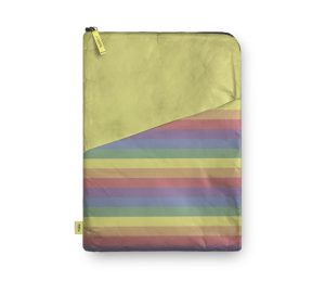 capa-notebook-pro-pride-capa-note-ziper-frente