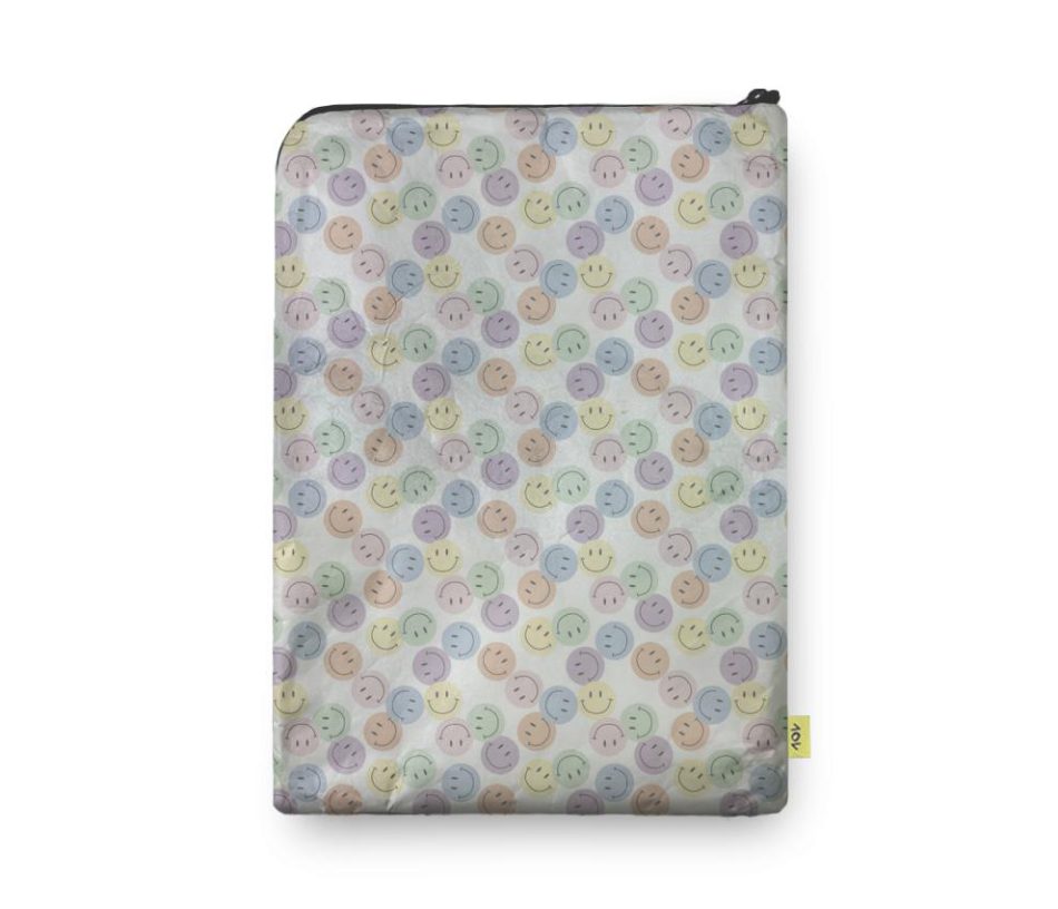capa-notebook-pro-smilezinho-capa-note-ziper-verso capa-notebook-pro-smilezinho-capa-note-ziper-verso