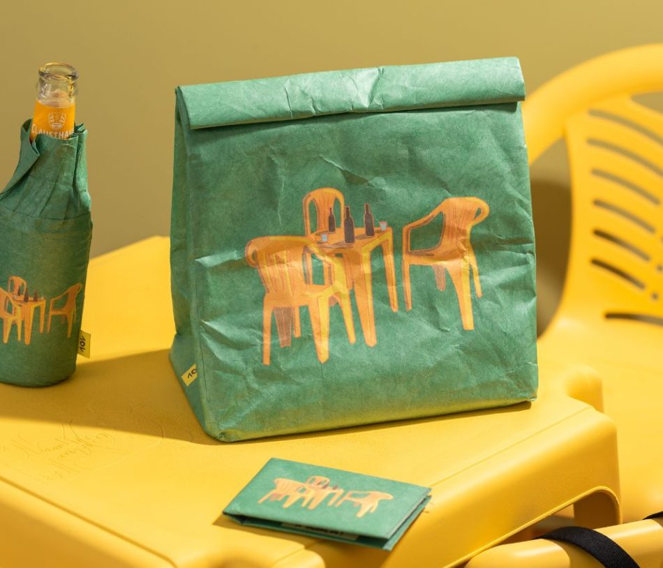 foto real lancheira mesa de bar sem alca foto real lancheira mesa de bar sem alca