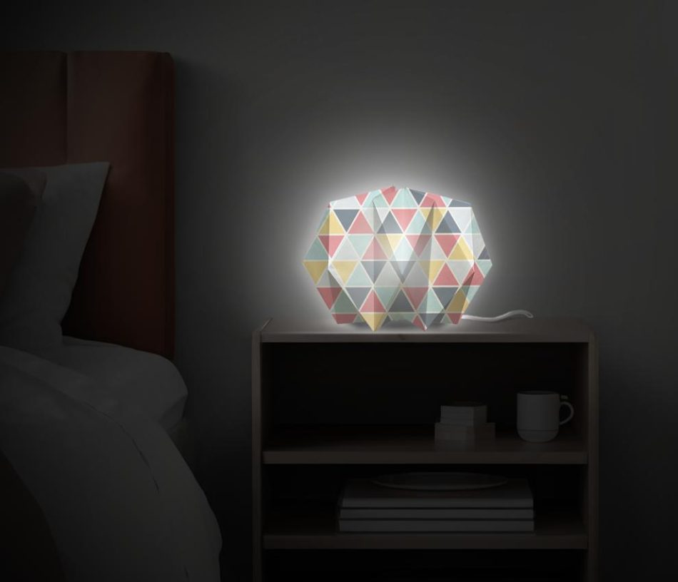 luminaria-azulejos-triangulares-coloridos-luminaria-abajur