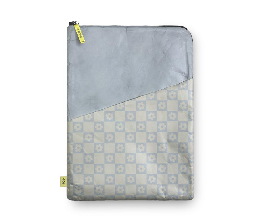 capa-notebook-pro-xadrez-floral-azul-capa-note-ziper-frente