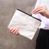 necessaire-temp-segurando-2 necessaire-temp-segurando-2
